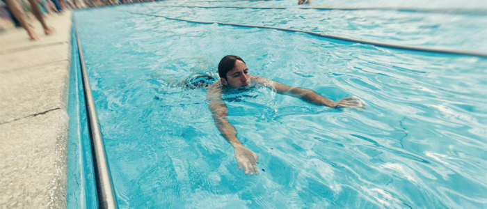Bucureștenii au donat peste 125.000 de lei la Swimathon
