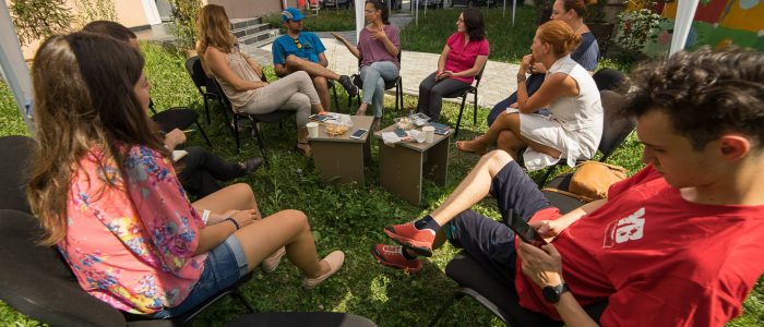 [INTERVIU] Cristiana și Ștefan, Fundația Comunitară Țara Făgărașului, despre comunitatea diaspora